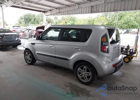 2010 Kia Soul + z USA, uszkodzony, nr VIN KNDJT2A20A7052776